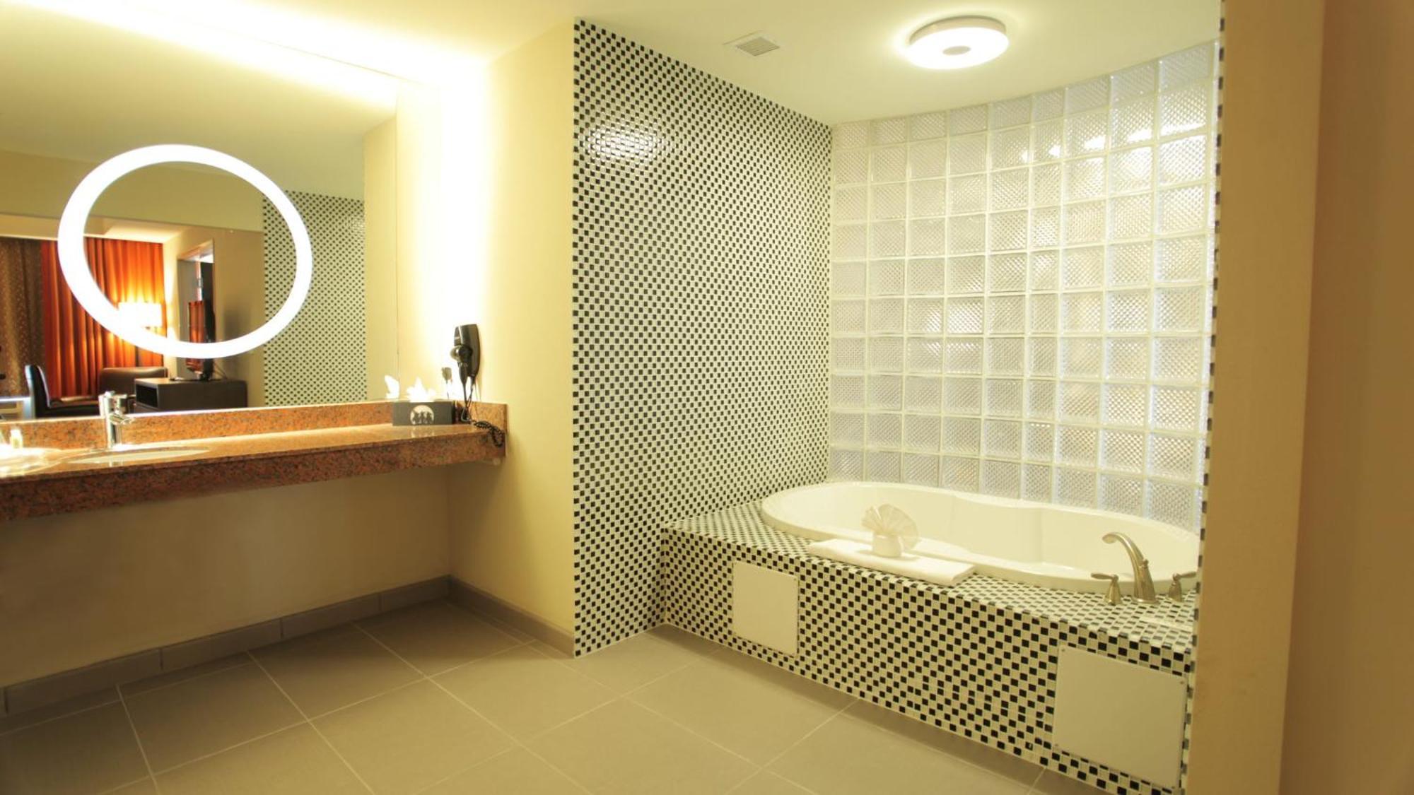 The West Medical Center By Ihg Amarillo